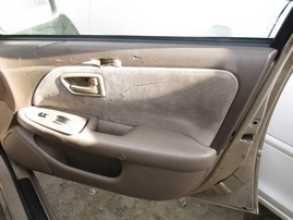 1997 TOYOTA CAMRY LE BEIGE 2.2L AT Z15055